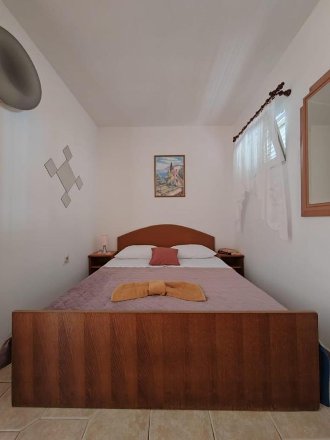 Apartments Turan Centrally Located With Free Parking Igrane Exterior foto